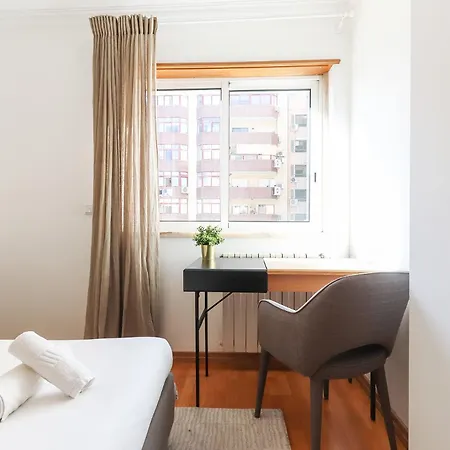 Laranjeiras Design By Homing Apartment Lisbon
